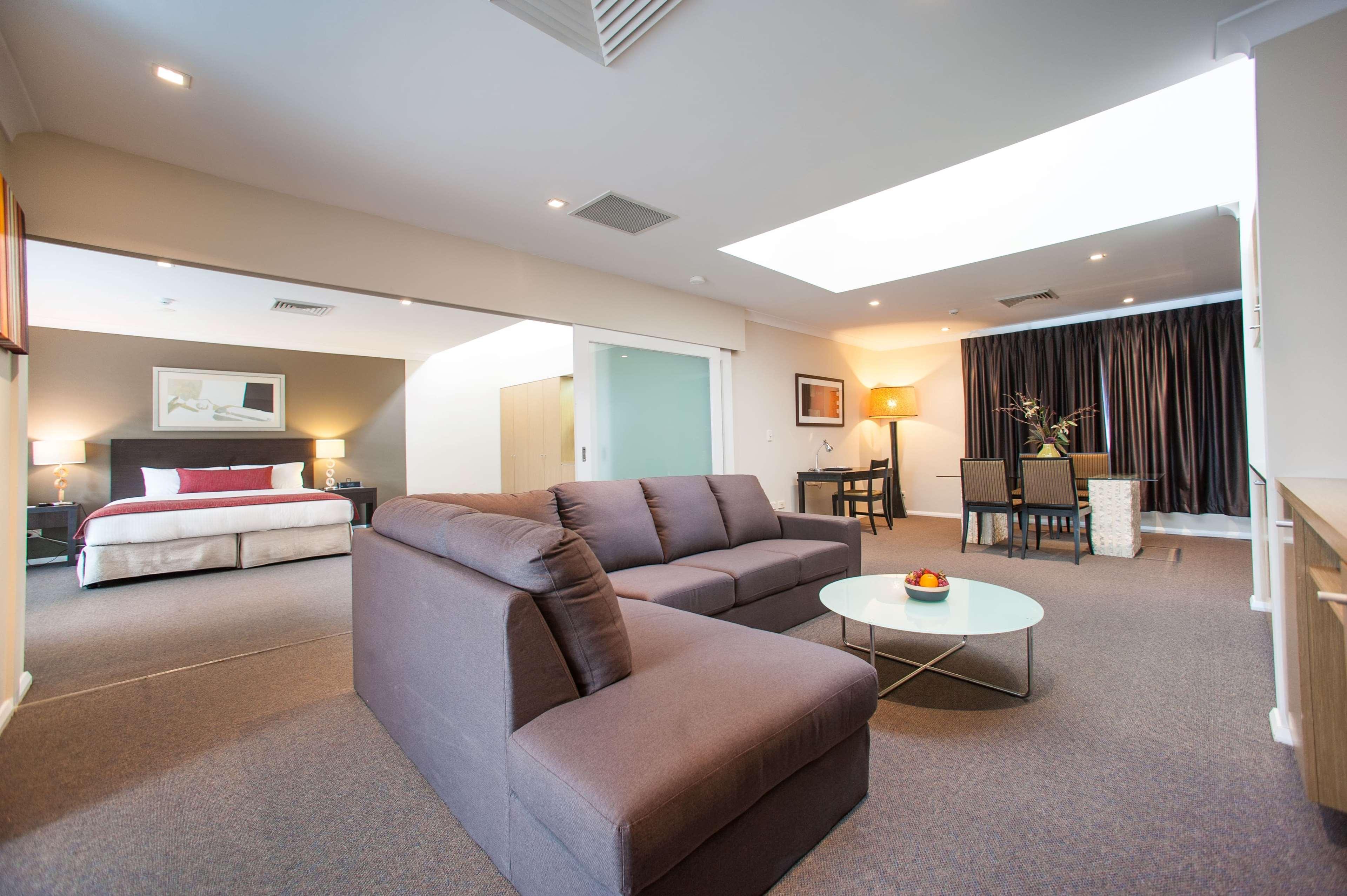 Ramada Hotel & Suites By Wyndham Cabramatta Εξωτερικό φωτογραφία