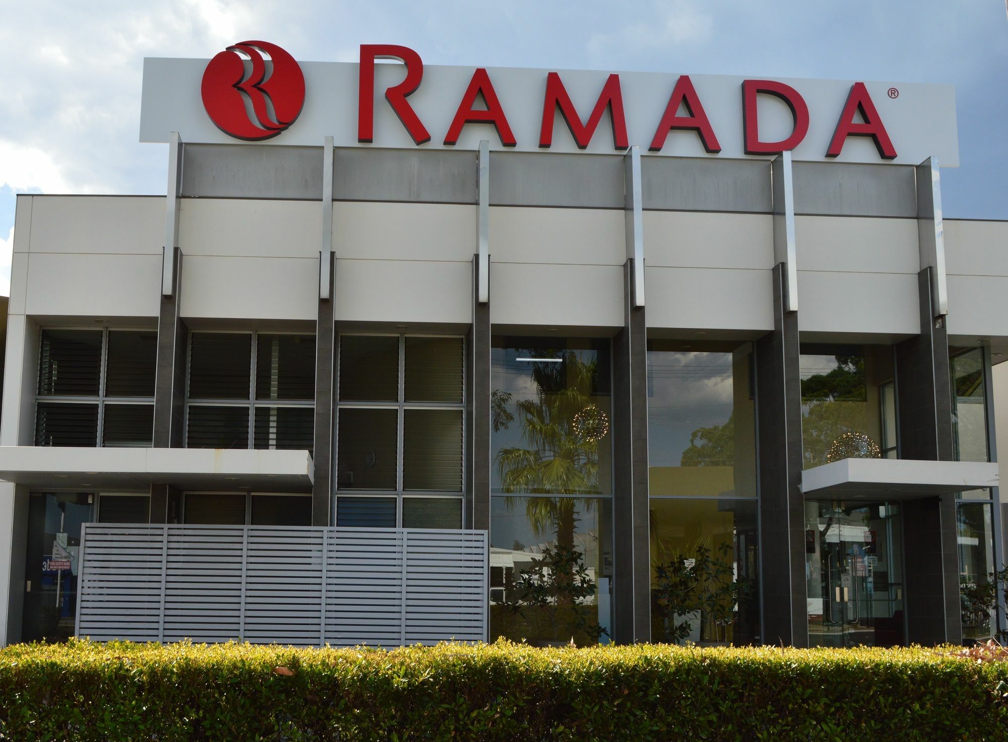 Ramada Hotel & Suites By Wyndham Cabramatta Εξωτερικό φωτογραφία
