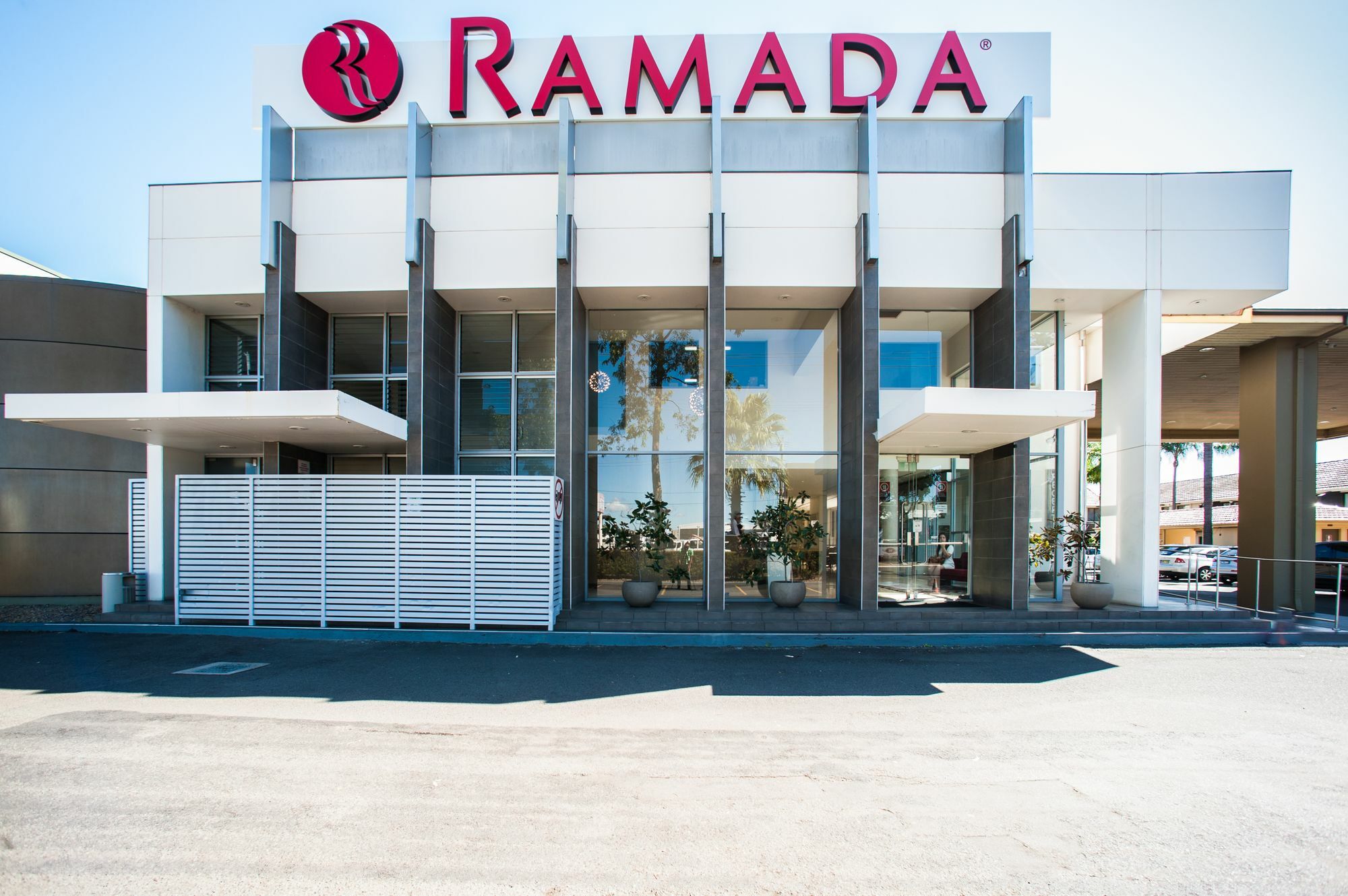 Ramada Hotel & Suites By Wyndham Cabramatta Εξωτερικό φωτογραφία